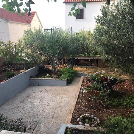 Apartmani Katarina Bol Dış mekan fotoğraf