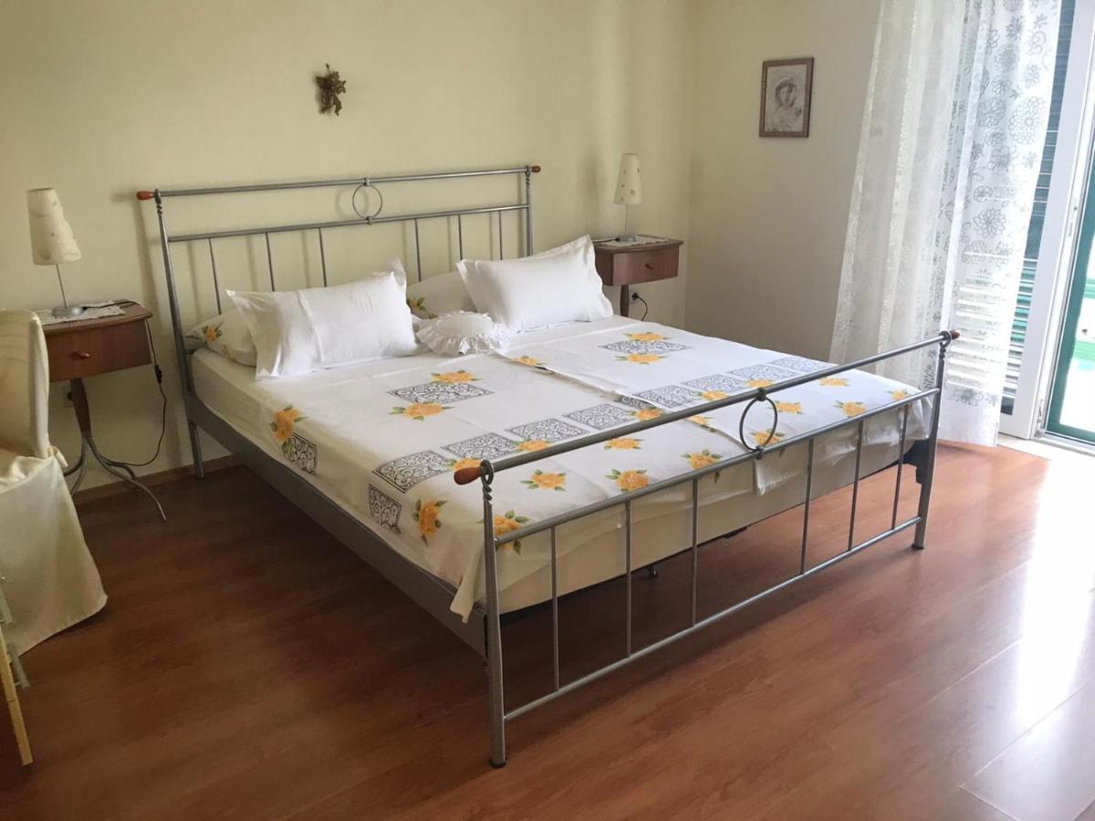 Apartmani Katarina Bol Dış mekan fotoğraf