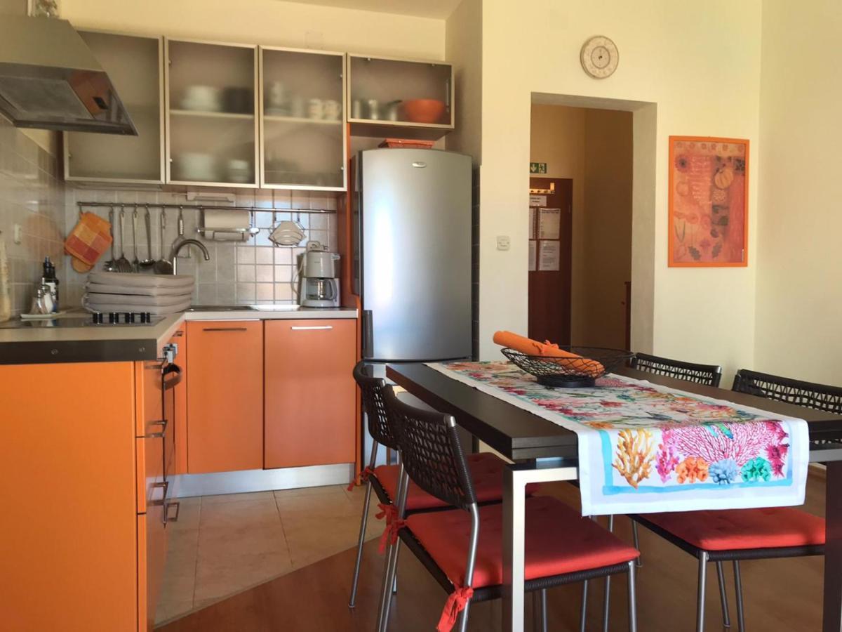 Apartmani Katarina Bol Dış mekan fotoğraf