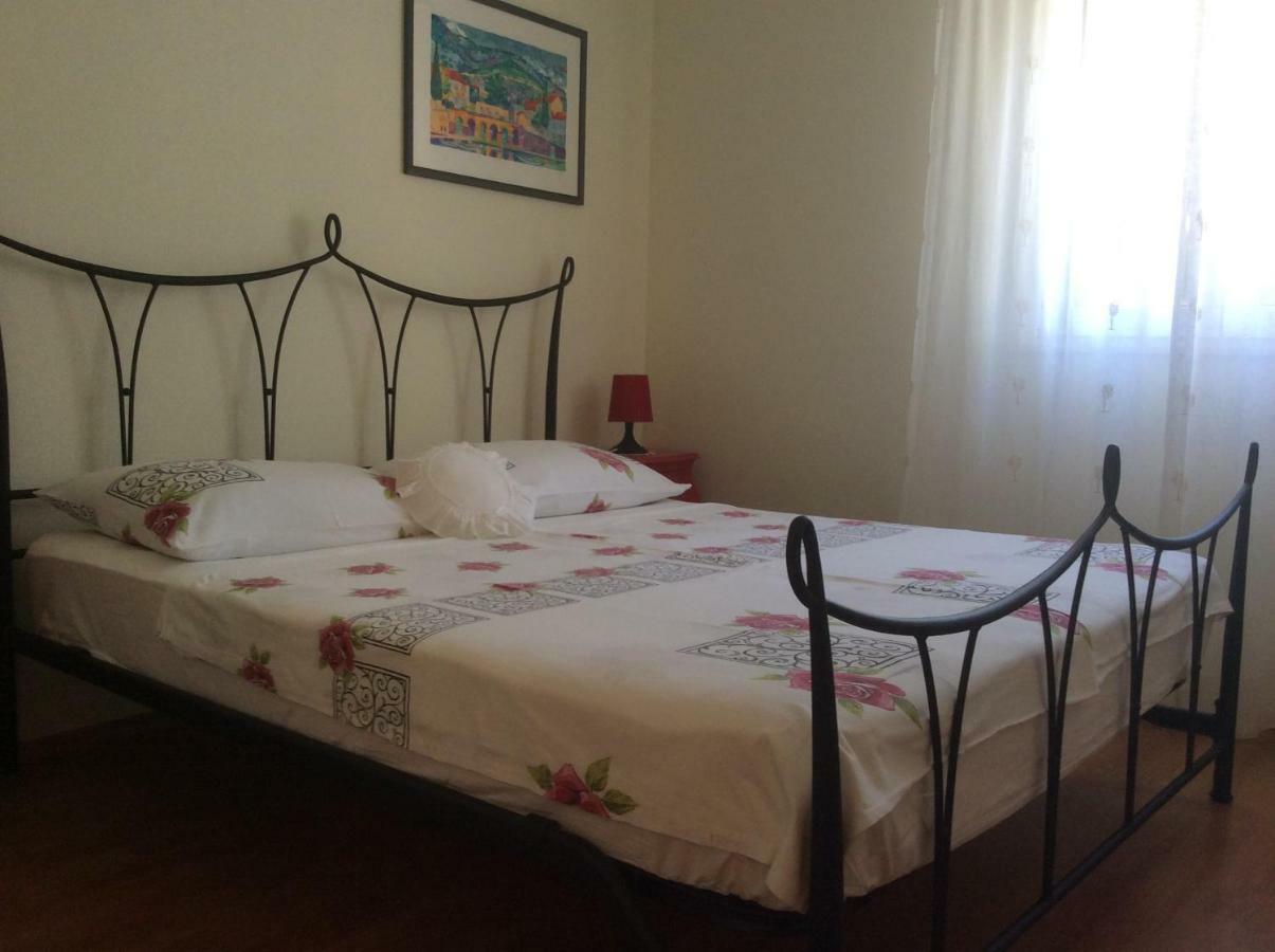 Apartmani Katarina Bol Dış mekan fotoğraf