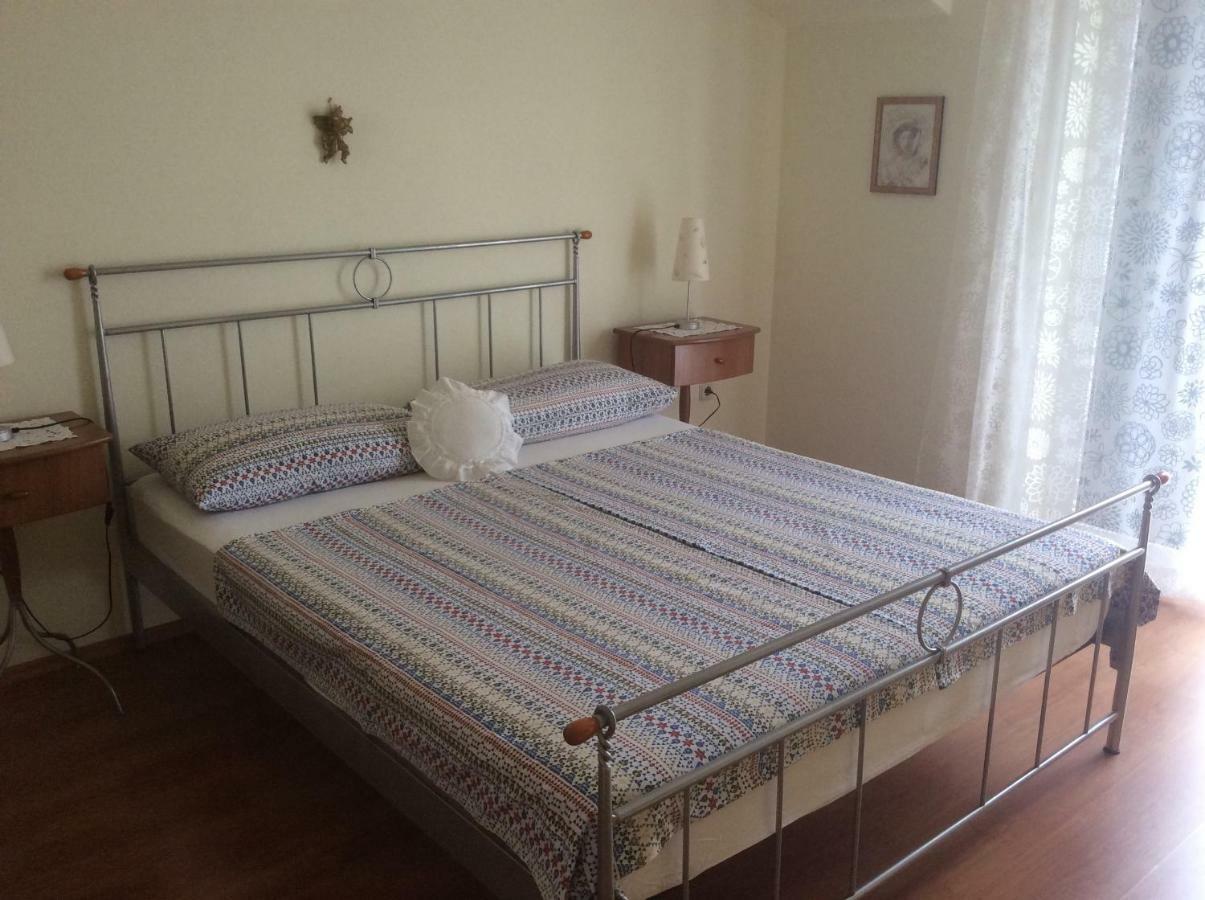 Apartmani Katarina Bol Dış mekan fotoğraf