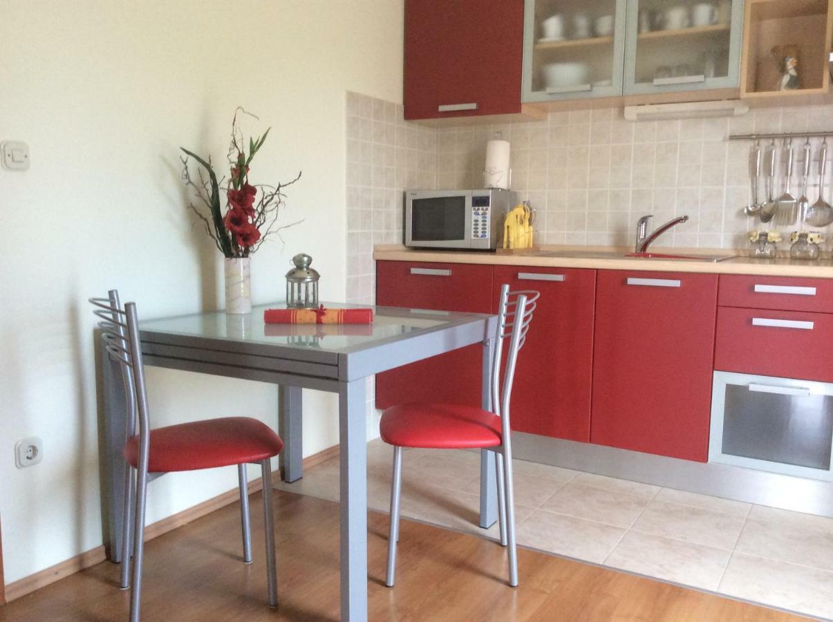Apartmani Katarina Bol Dış mekan fotoğraf